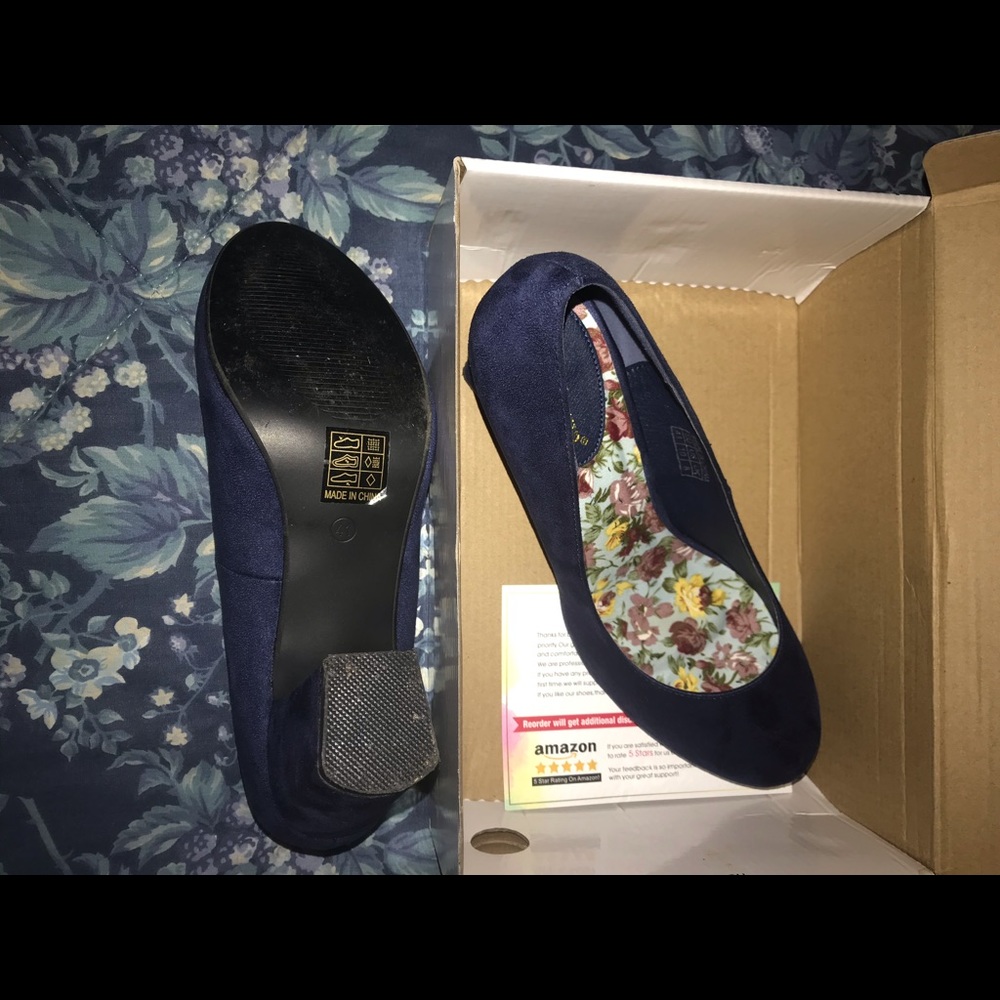 Shoes - Picture 2 of 2